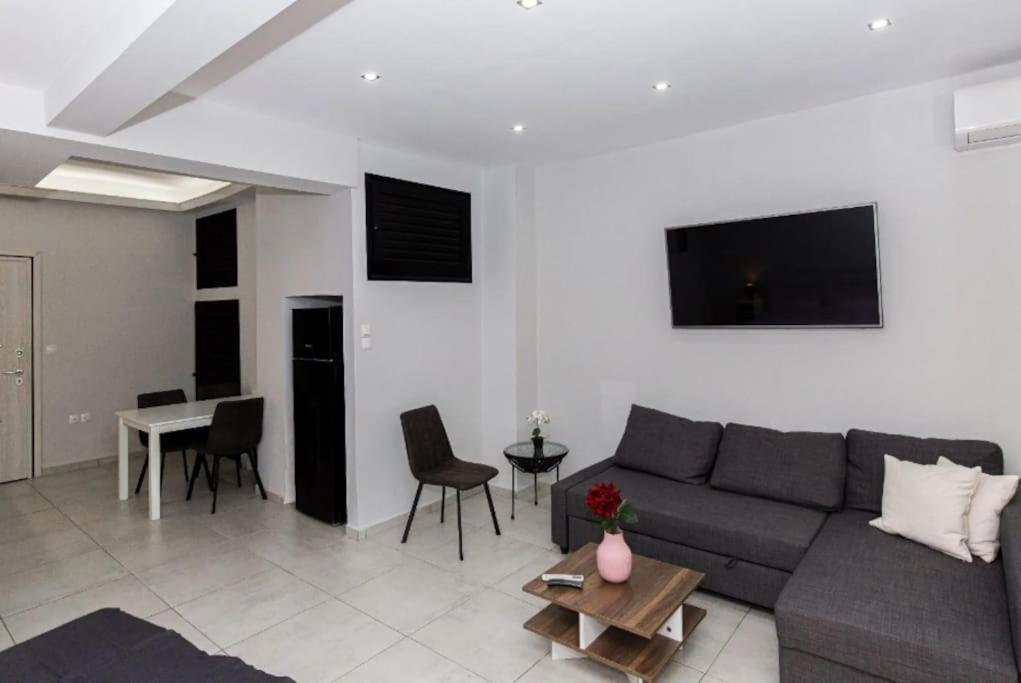 Cozy Apartment Central Atenas Exterior foto